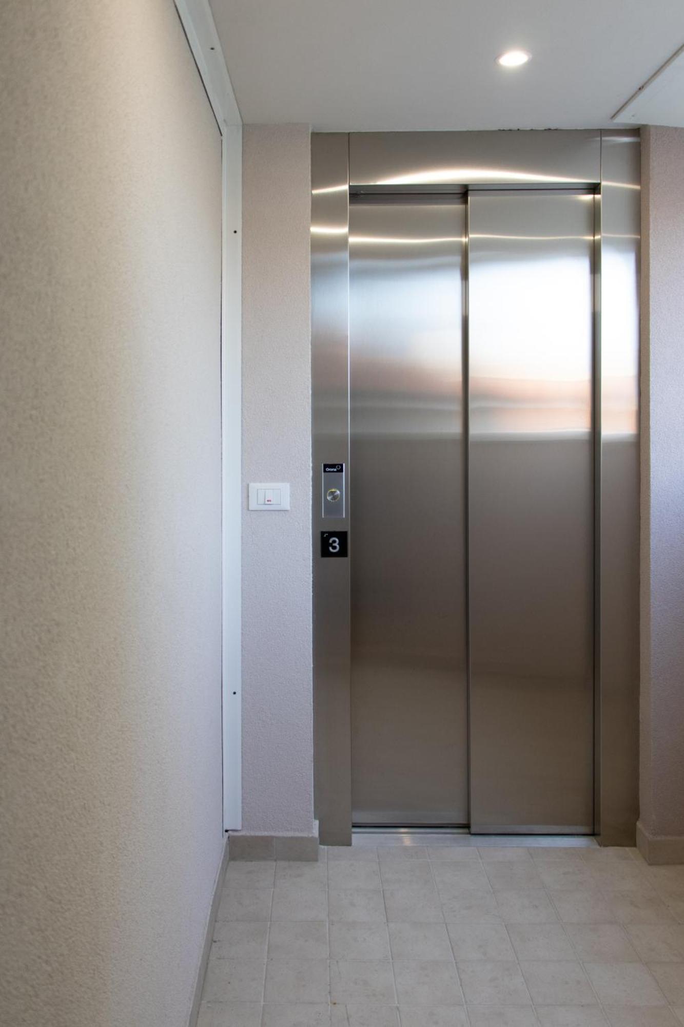 Suite Home Da Pietro, Centrale E Vicino Al Mare San Benedetto del Tronto Extérieur photo